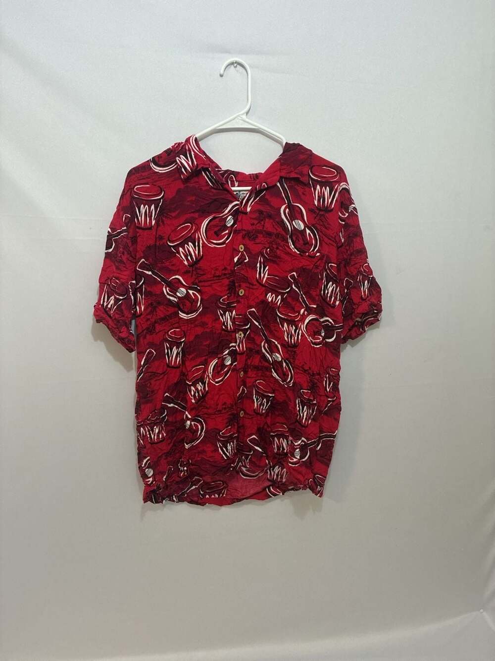 Cherokee Waikiki Wear Red Hawaiian Shirt Bongo Ukulele Pattern L